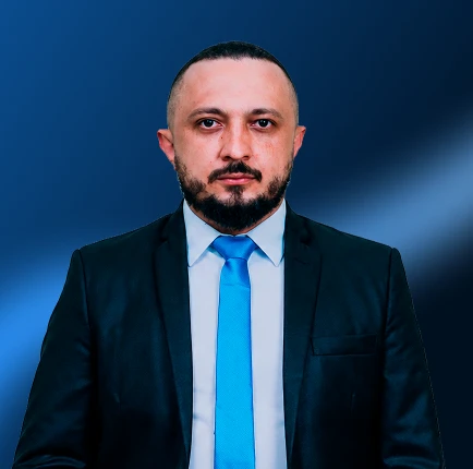 Ismael, especialista em estratégia e gestão de empresas